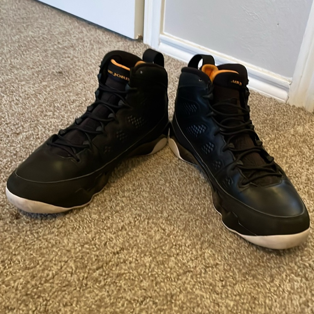 Black and Orange Jordan Sneakers Size 9.5 M